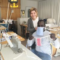 Im Nadelöhr wird genäht