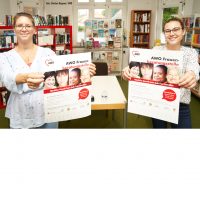 AWO Frauenberaterinnen verteilen Plakate in Uetze