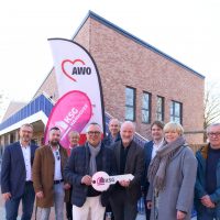 Schlüsselübergabe der KSG an AWO